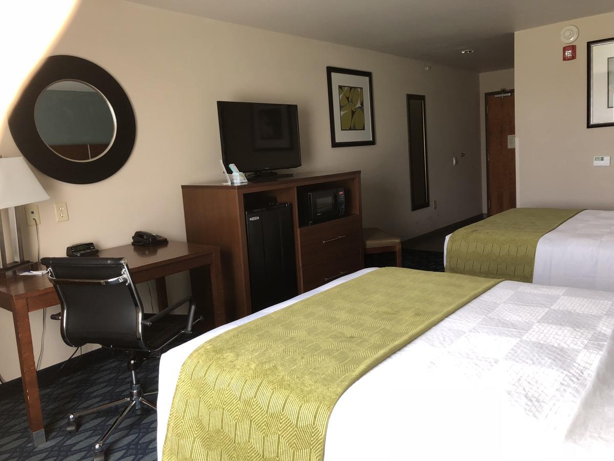 Countryview Inn & Suites Robinson Exteriör bild