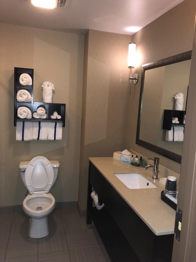 Countryview Inn & Suites Robinson Exteriör bild