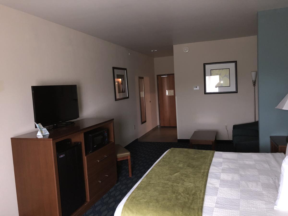 Countryview Inn & Suites Robinson Exteriör bild