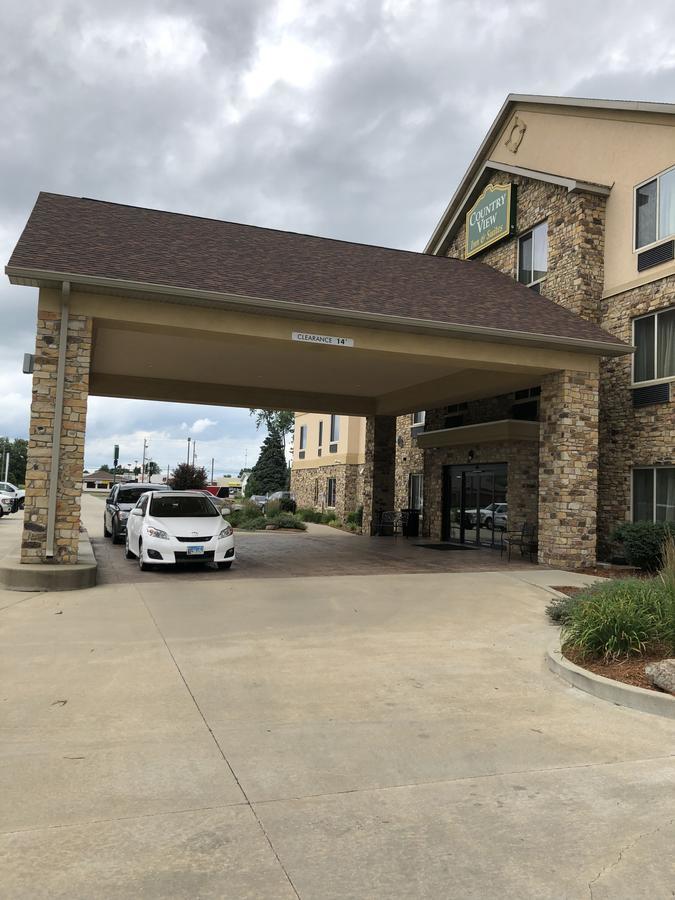 Countryview Inn & Suites Robinson Exteriör bild