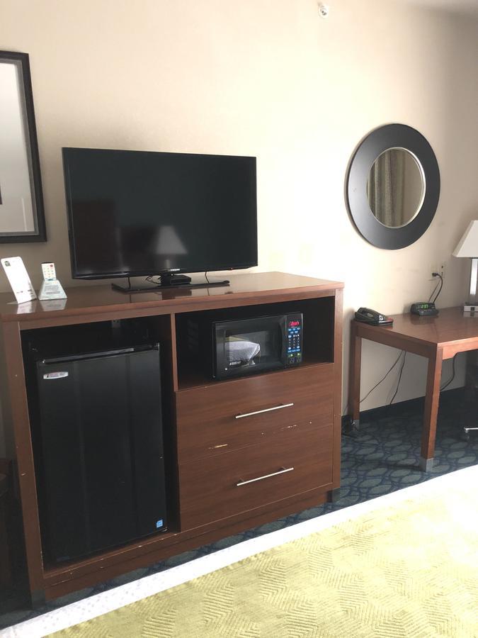 Countryview Inn & Suites Robinson Exteriör bild