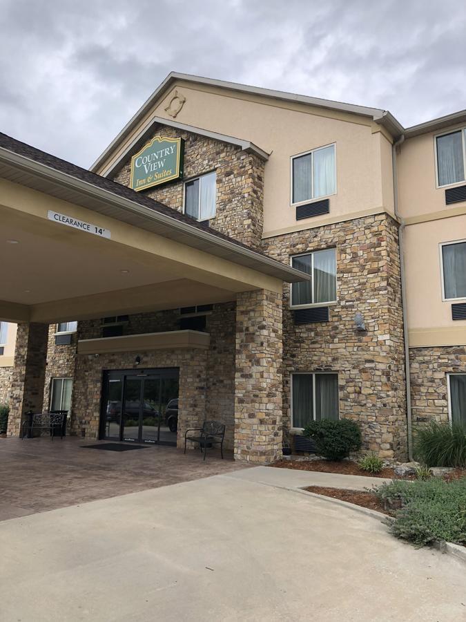 Countryview Inn & Suites Robinson Exteriör bild