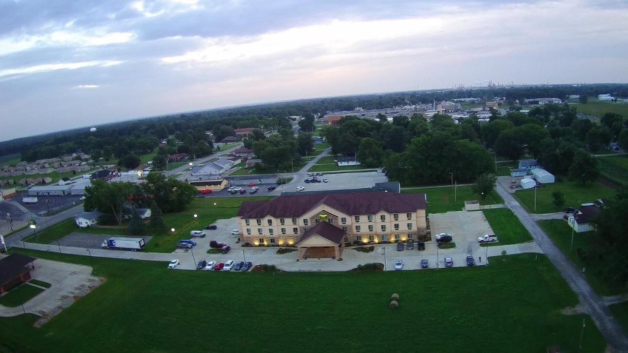 Countryview Inn & Suites Robinson Exteriör bild